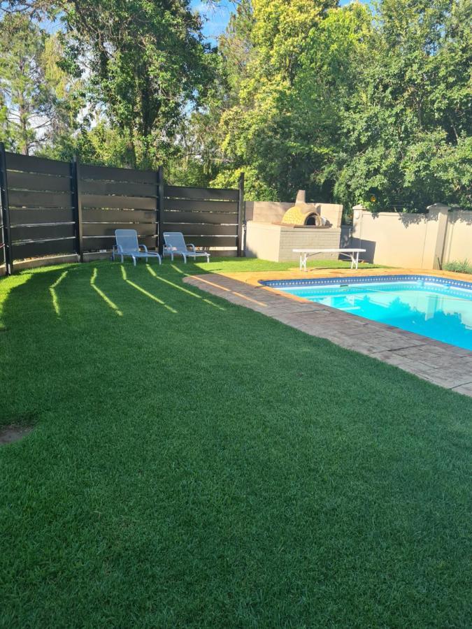 Hotel Sixty Three Bloemfontein Exterior foto